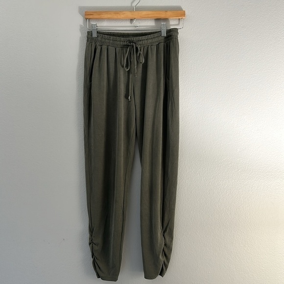 Splendid joggers - Picture 1 of 5